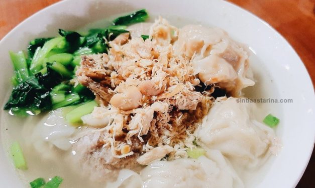 Mie Baso Akung Bandung: Harga Agak Mahal, tapi Rasanya Juara!